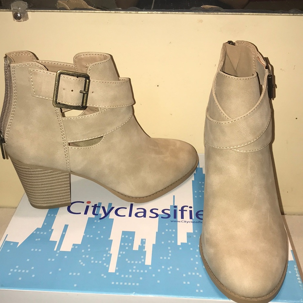 City classified beige cream strap booties